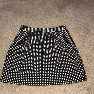 THE LIMITED MINI SKIRT